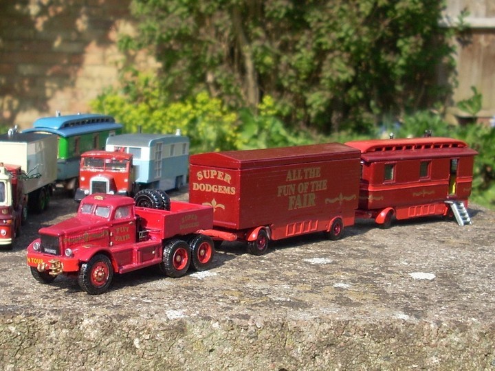 1/76 fairground convoy
