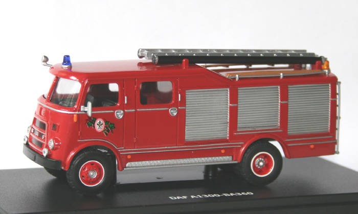 LionCar 1/50 DAF A1300BA360 watertender