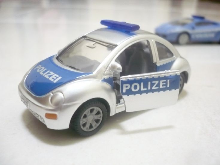 Siku Beetle Polizei