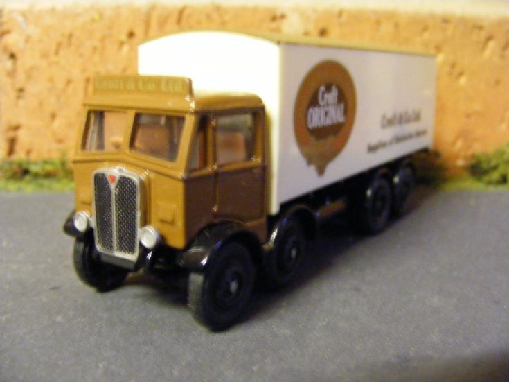 EFE E11001 AEC Mammoth Major