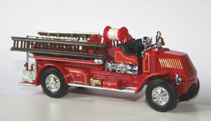 Matchbox 1/48 Mack AC Bulldog pumper