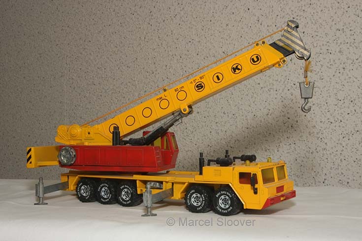 Faun large crane